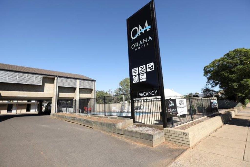 Orana Motel Dubbo Buitenkant foto